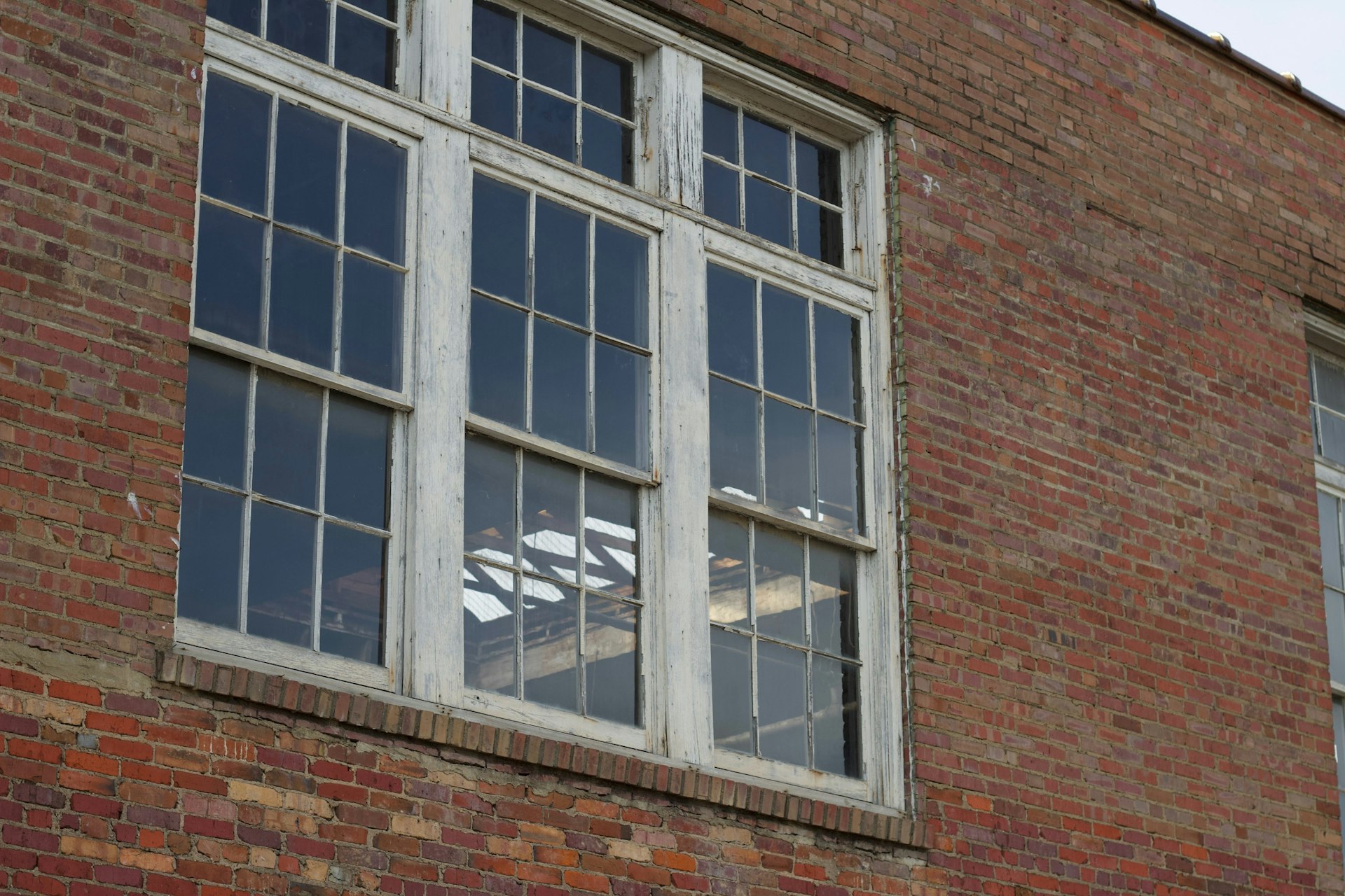 Balcony window